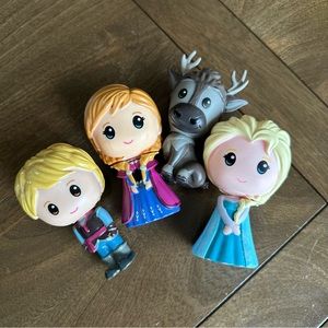 Disney Frozen Elsa Anna Kristoff Sven Vinyl Figures Toys
